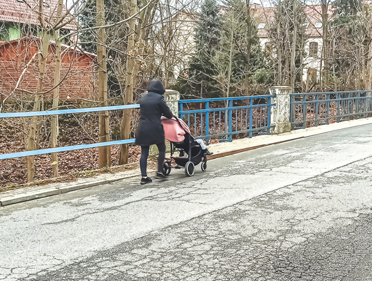 Piesi w Kolonowskiem będą bezpieczniejsi. Most na ul. 1 Maja przejdzie remont