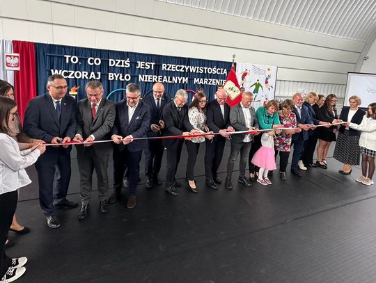 Piotrówka doczekała się hali sportowej. Obiekt został oficjalnie otwarty