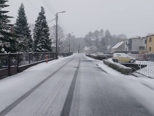 Pogoda zrobiła nam Prima Aprilis? Śnieżny poranek w piątek 1 kwietnia