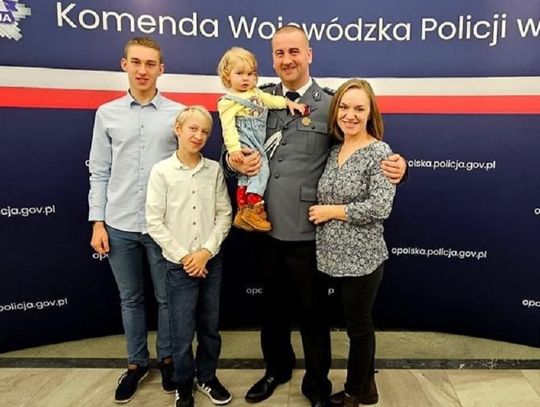 Policjant z Leśnicy odznaczony Brązowym Krzyżem Zasługi