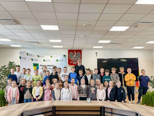 "Pomarańczowa Czarownica" rodem z Izbicka. Świetna lekcja z Michałem Rusinkiem