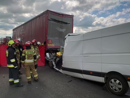 Ponad 180 kolizji na autostradzie A4 w ciągu 4 miesięcy. Zginęły 3 osoby