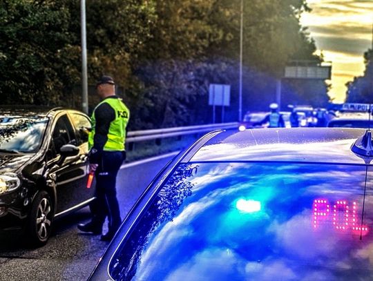 Jechali po pijaku, stracili prawo jazdy. Policjanci skontrolowali kierowców