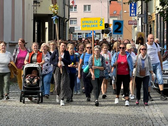 50. Piesza Pielgrzymka Opolska na Jasną Górę. Pątnicy ugoszczeni w Strzelcach Opolskich