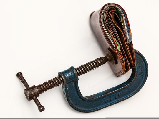 Prezenty od bliskich - kiedy poinformować skarbówkę