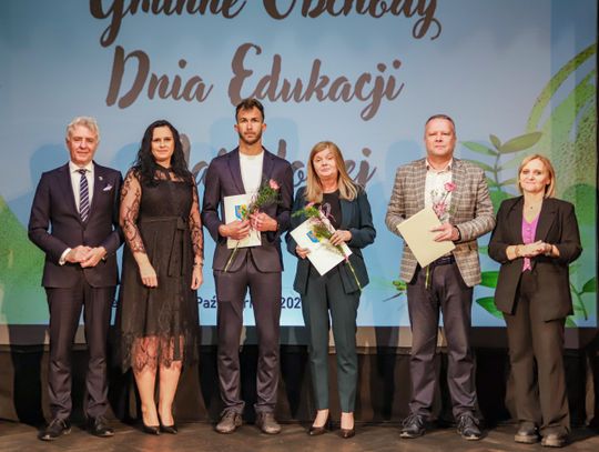 Pracownicy oświaty z gminy Strzelce Opolskie docenieni
