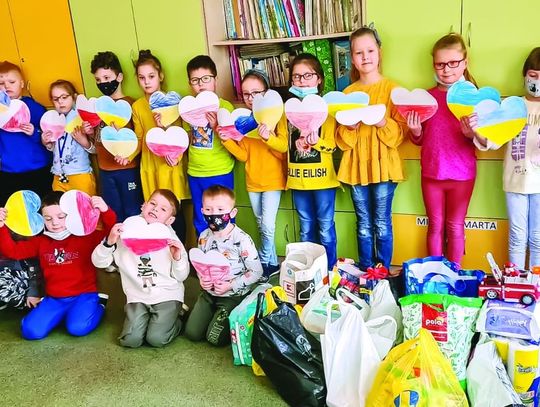 Przyjaciół poznaje się w biedzie. W Izbicku pomagają nawet najmłodsi