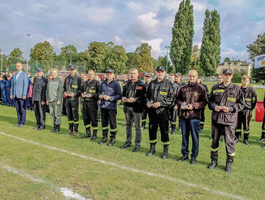 Puchary i medale dla strażaków