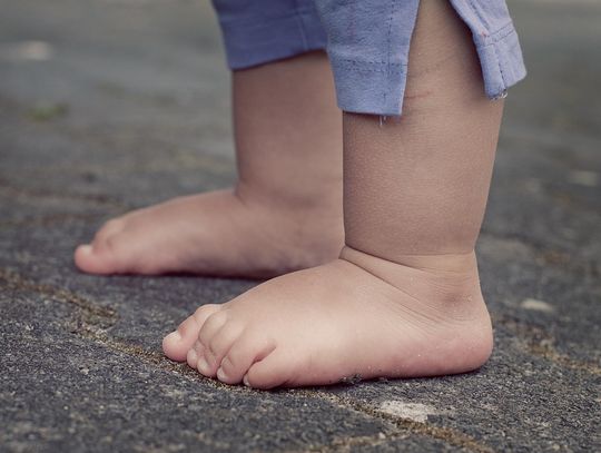 Awantura o "brudne nogi" w szpitalu. Lekarz posądzony o rasizm