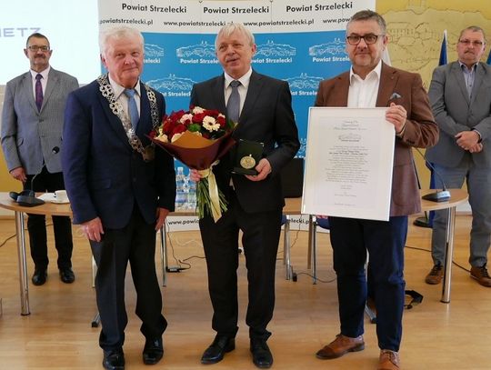 Rajmund Adamietz nagrodzony medalem za zasługi dla powiatu strzeleckiego