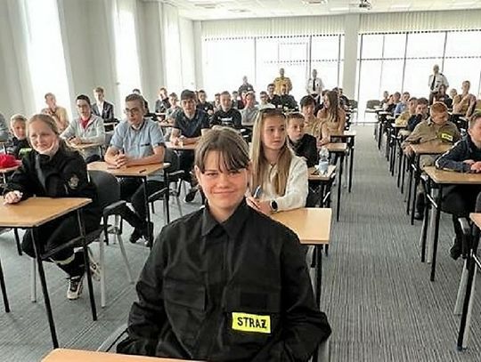 Młoda druhna z OSP w Raszowej piąta w kraju w turnieju wiedzy pożarniczej