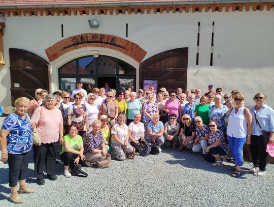 Seniorzy z gminy Ujazd nie próżnują - mają za sobą kolejną wycieczkę