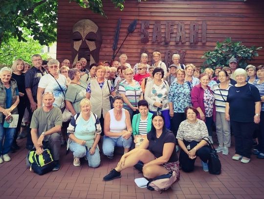 Wspólny grill i ekscytująca wycieczka seniorów z gminy Ujazd