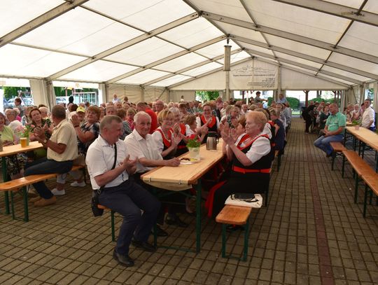 Seniorzy z całej gminy Leśnica świętowali w Lichyni