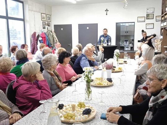 Seniorzy z Kolonowskiego odkrywali uroki regionu