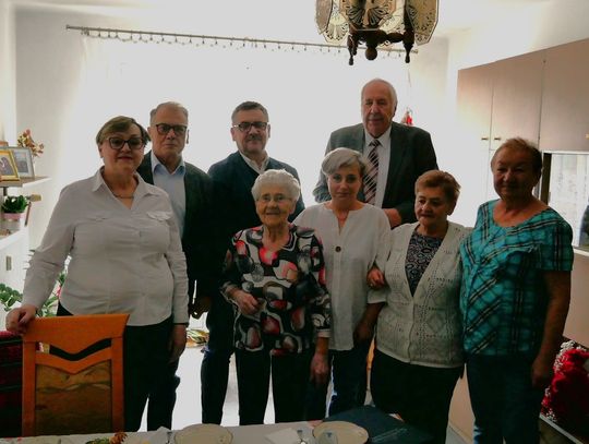 Serdeczności dla mieszkanki Strzelec Opolskich. Jubilatka skończyła 90 lat