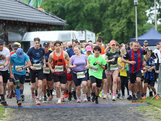 Setki osób pobiegną dla Maćka. Ruszyły zapisy na Bieg Dzika w Izbicku