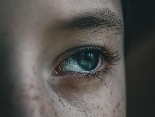 Skąd się biorą zmarszczki i jaka jest rola kremów w pielęgnacji skóry?