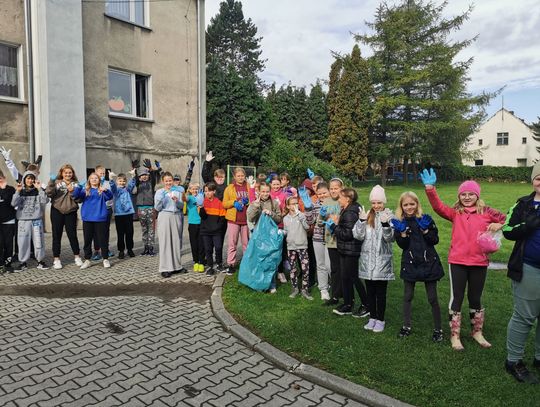 Uczniowie ze szkół podstawowych w Jaryszowie i Olszowej sprzątali świat