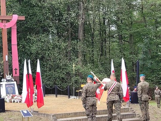 Upamiętnili pomordowanych żołnierzy z oddziału "Bartka"
