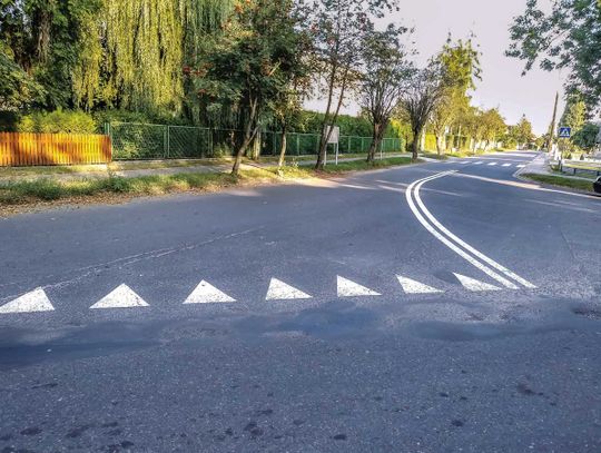 Starostwo namalowało pasy