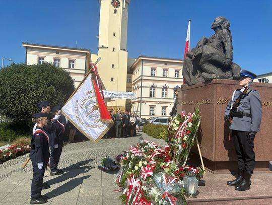 Strzelce Opolskie pamiętają. Uczcili bohaterów i poległych w II wojnie światowej