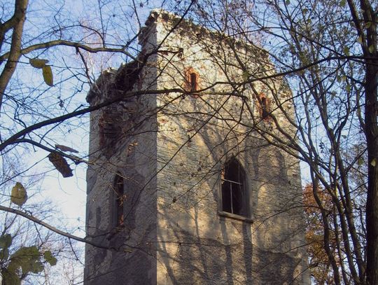Strzelce Opolskie - wieża Ischl i ruiny mają nowych właścicieli