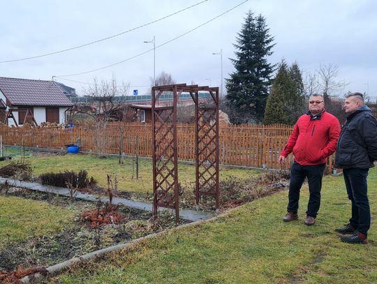 Strzelce Opolskie. Złodzieje próbowali się włamać do kilku altanek na Rybaczówce