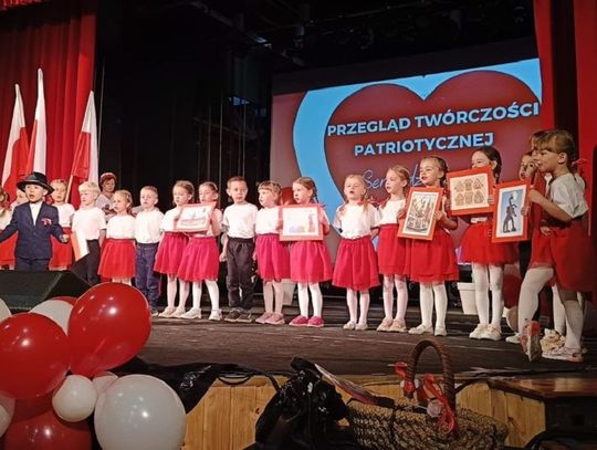 Serce dziecka jest biało-czerwone. Wyjątkowy przegląd w Strzelcach Opolskich