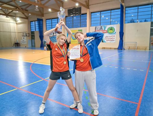 Sukcesy naszych uczennic w tenisie stołowym. Dziewczyny z Szymiszowa najlepsze!