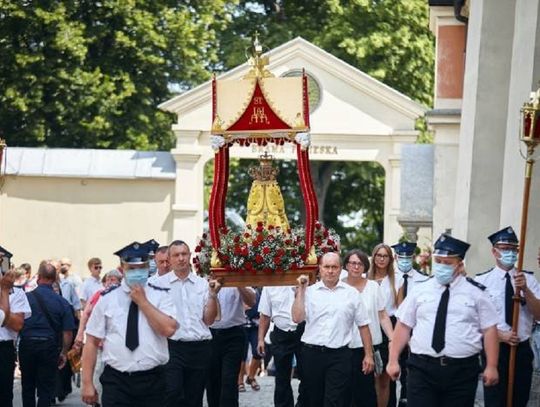 Św. Anna, babcia Jezusa, zawsze zaprasza do siebie