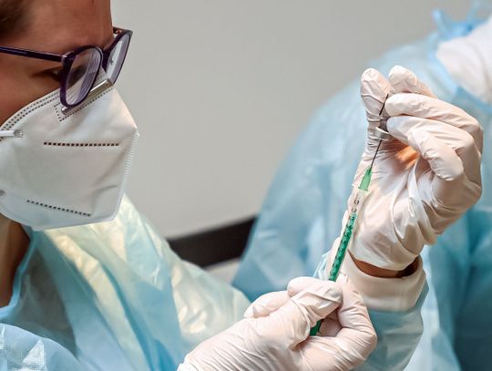 Szczepienia w DPS-ach i dla seniorów