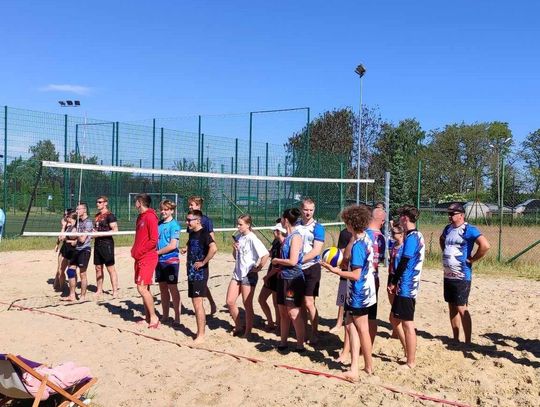 Turniej piłki plażowej w Strzelcach Opolskich. Zagrali, by wesprzeć dzieci
