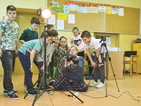 Uczniowie z Zalesia Śląskiego poznali tajniki zawodu fotografa