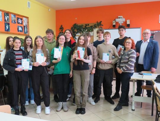 Uczniowie z Zawadzkiego odnoszą sukcesy, a szkoła zaprasza w swoje mury