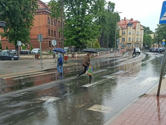 Ulica Marka Prawego w Strzelcach Opolskich zamieniła się w wielką kałużę