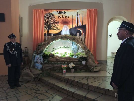 Wielkanoc 2022. Groby Pańskie w strzeleckich kościołach. Zobaczcie zdjęcia