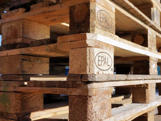 Palety drewniane - kluczowy element logistyki