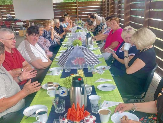 Wspólne chwile są potrzebne seniorom. Wiedzą o tym w Zimnej Wódce