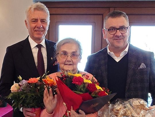 Wszystkiego najlepszego dla jubilatki. Pani Maria świętowała 90. urodziny