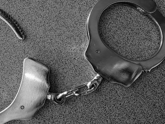 Ukradł towar z marketu i uciekł. Zatrzymała go policjantka po służbie