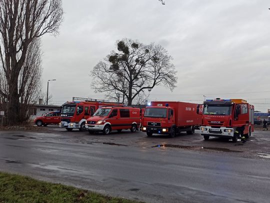 Wypadek z substancją chemiczną w zakładzie przy ul. Dworcowej w Strzelcach Opolskich