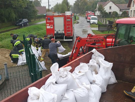 Załamanie pogody. Władze i służby w powiecie strzeleckim szykują się na ulewy