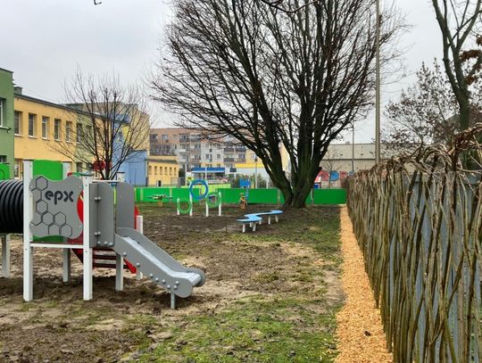 Żłobek w Strzelcach Opolskich zyskał nową przestrzeń do zabawy Żłobek w Strzelcach Opolskich zyskał nową przestrzeń do zabawy