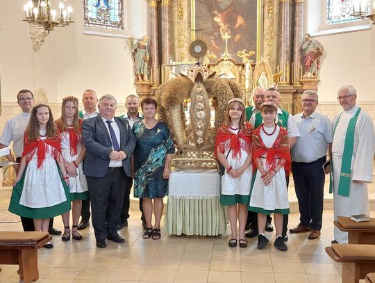 Zabawa i dożynki w Kielczy. Ekipa spisała się na medal