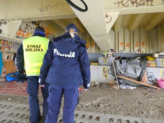 Zima w pełni. Nie bądźmy obojętni na osoby narażone na wychłodzenie