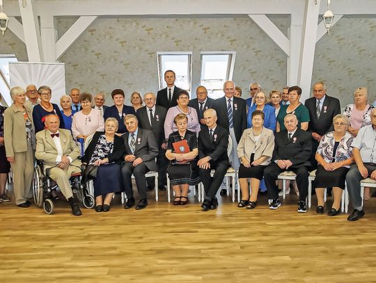 Złote gody w Leśnicy. 25 par świętowało 50. rocznicę ślubu