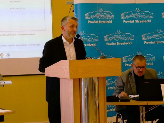 Zmiany w zarządzie powiatu strzeleckiego. Jeden z radnych zrezygnował
