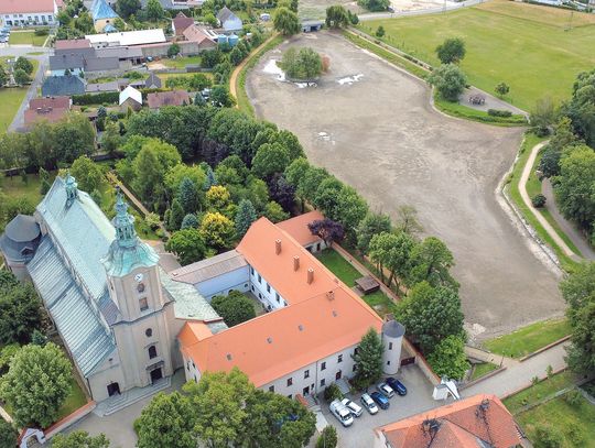 Znika krajobraz dawnej Jemielnicy