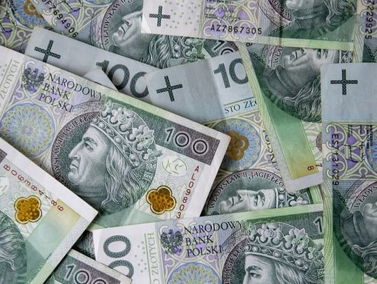 ZUS wypłaca 800 plus po nowemu. Znaczenie ma termin złożenia wniosku